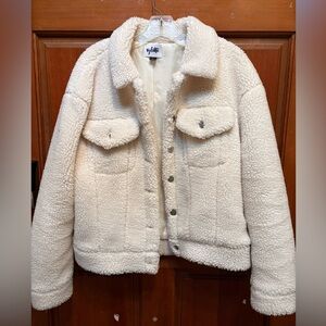 Winter fuzzy coat, new without tags, women’s large